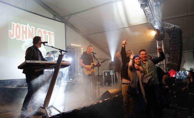 37 JohnOttiBand 15