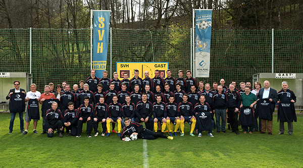 2017_uebergabe_trainingsanzuege.jpg 2017_uebergabe_trainingsanzuege.jpg